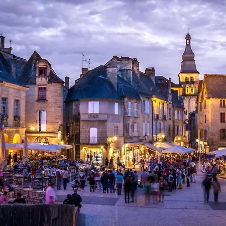 Superbe A Proximite De St Emilion Avec Jacuzzi Privatif *
